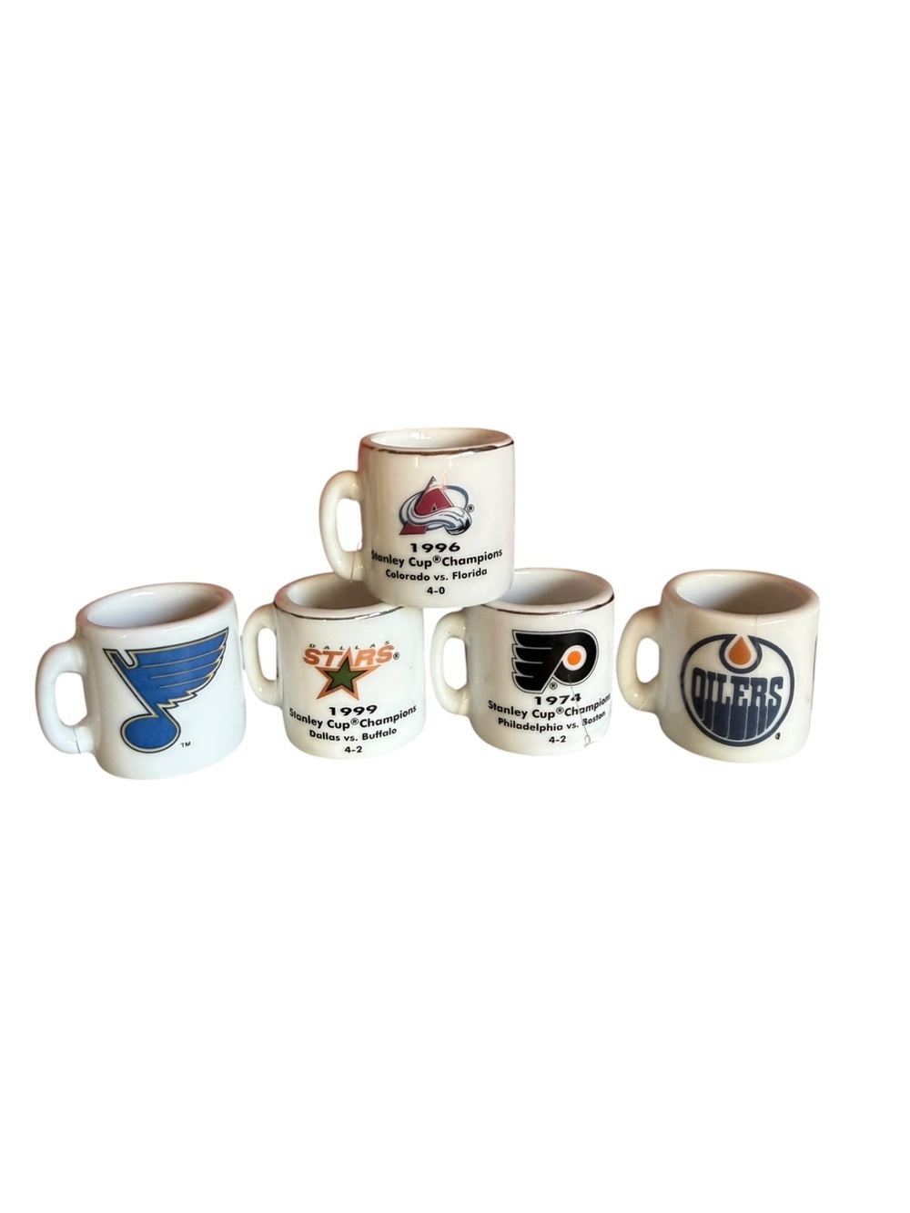 Vintage NHL mini mugs